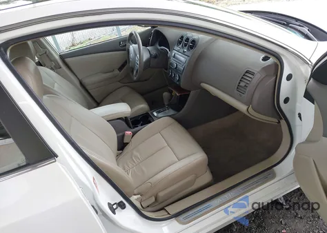 2009 Nissan Altima 2.5 S from USA, damaged, VIN 1N4AL21E89N506506